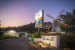 The Big Windmill Corporate & Family Motel
